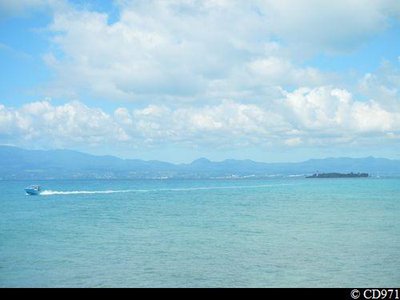 Vue sur l'îlet du Gosier et la Basse-Terre